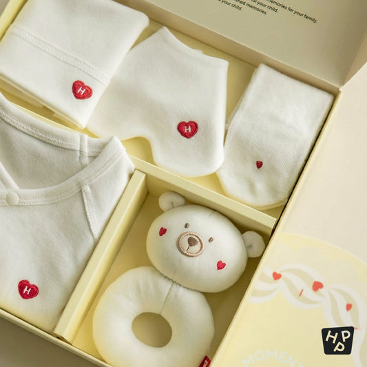 Happy Baby Newborn 5-Piece Gift Set