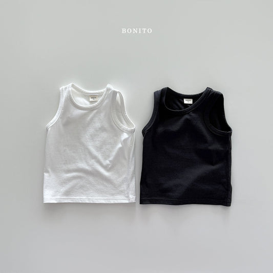 1+1 sleeveless T-shirt